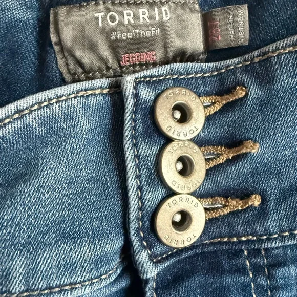 🛍️Torrid Super Soft High-Rise Skinny Jeggings – Size 28T - Picture 4 of 10